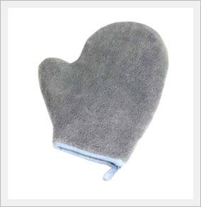 Body Washing (H150 - Duster Glove)